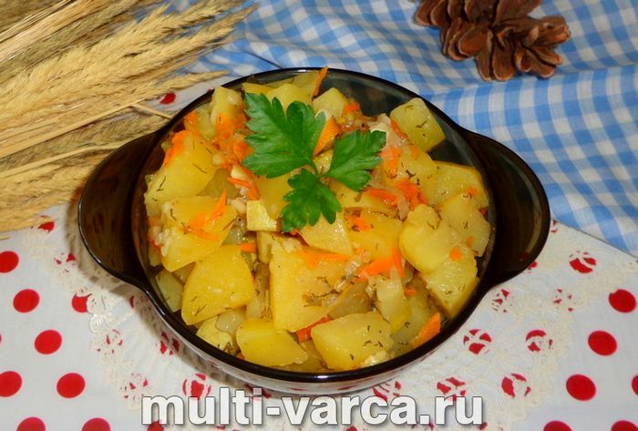 Картопля з кабачками в мультиварці