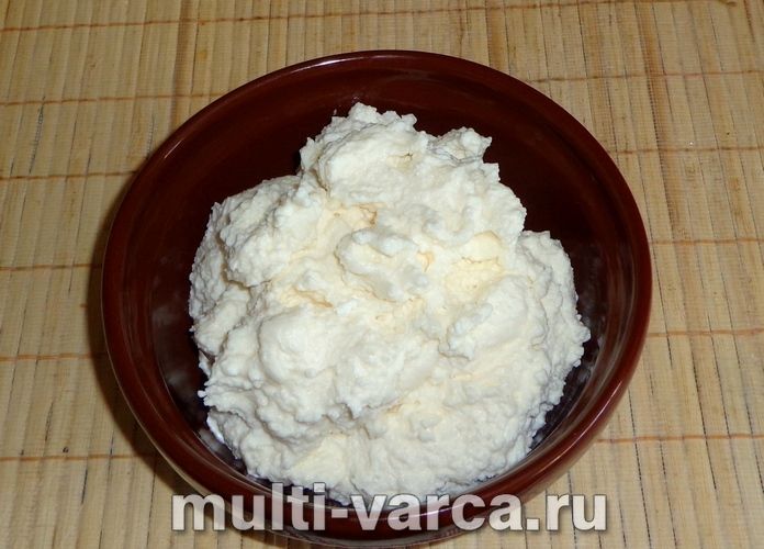 Рулет із сирним кремом