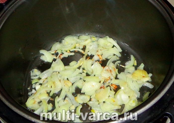 Солянка з грибами в мультиварці