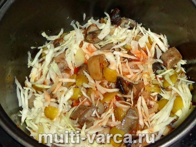 Солянка з грибами в мультиварці