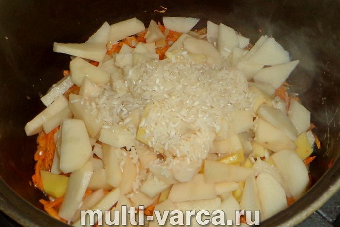 Суп із фрикадельками з індички в мультиварці
