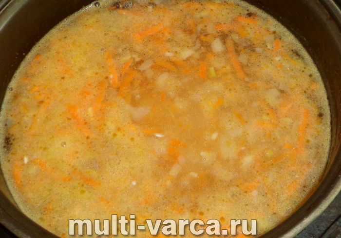 Суп із фрикадельками з індички в мультиварці
