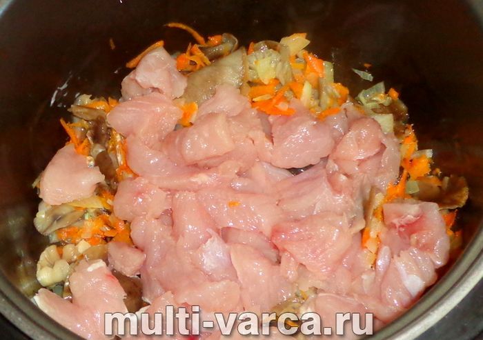 Індичка з грибами в мультиварці