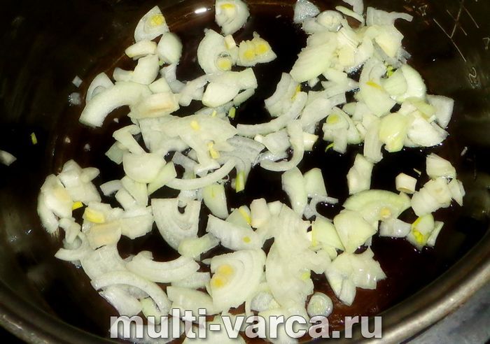 Картопля з кабачками в мультиварці