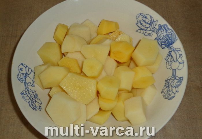 Картопля з кабачками в мультиварці