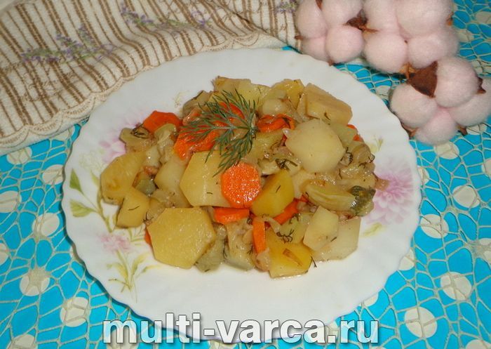 Картопля з кабачками в мультиварці