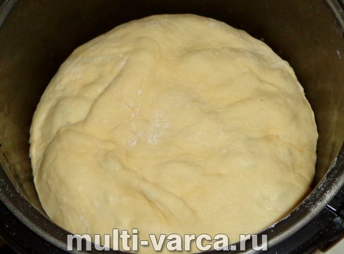 Пиріг із картоплею та грибами в мультиварці