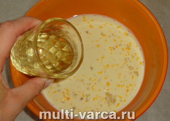 Пиріг із картоплею та грибами в мультиварці