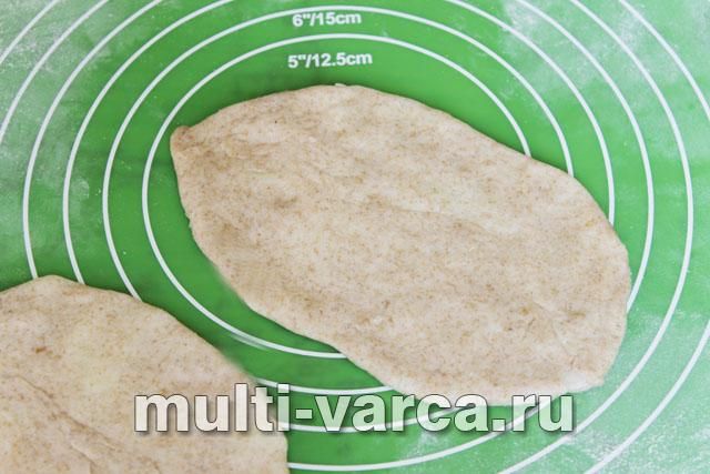 Пиріжки на сухій сковороді з картоплею