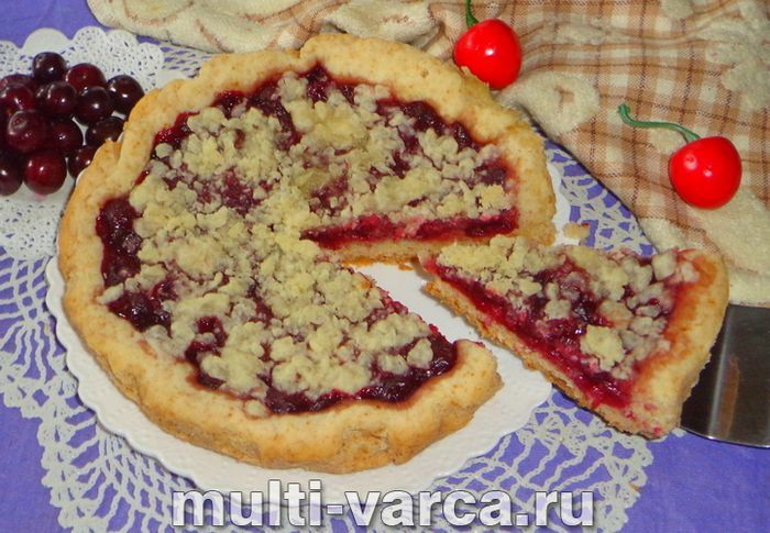 Пісочний пиріг із вишнею в мультиварці