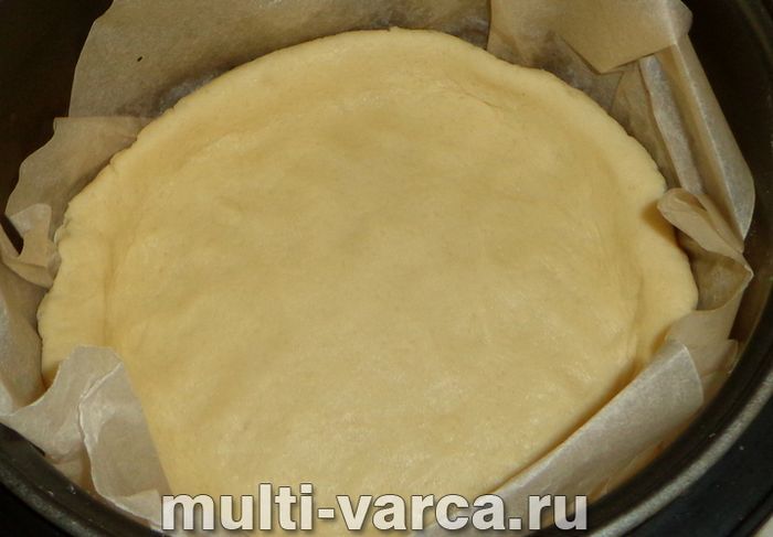 Пісочний пиріг із вишнею в мультиварці