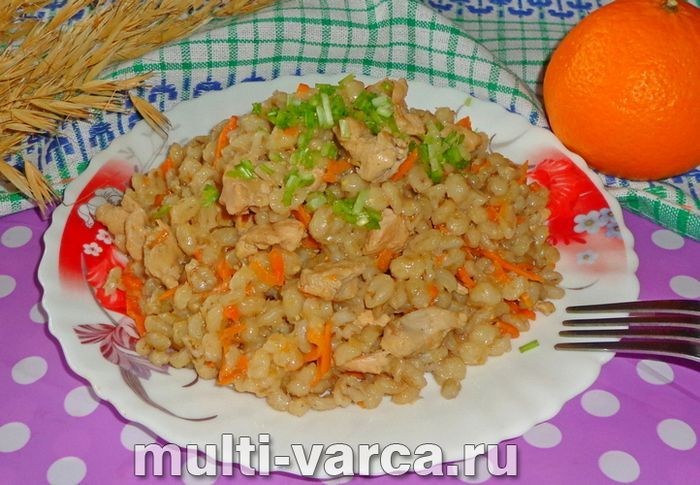 Плов із перловки з куркою в мультиварці