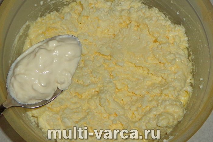 Сирна запіканка з ягодами в мультиварці