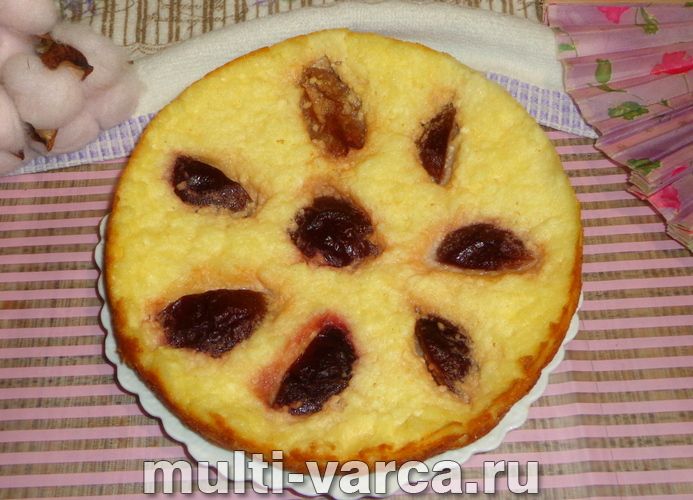Сирна запіканка зі сливою в мультиварці