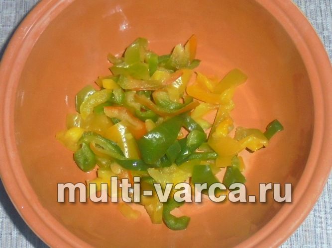 Тушкована морква з цибулею в мультиварці