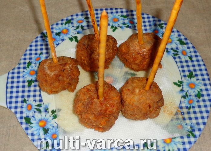 Закуска з фаршу "Чупа-чупси"