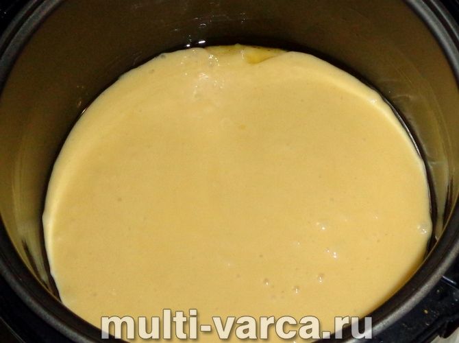 Бісквіт на газованій воді в мультиварці