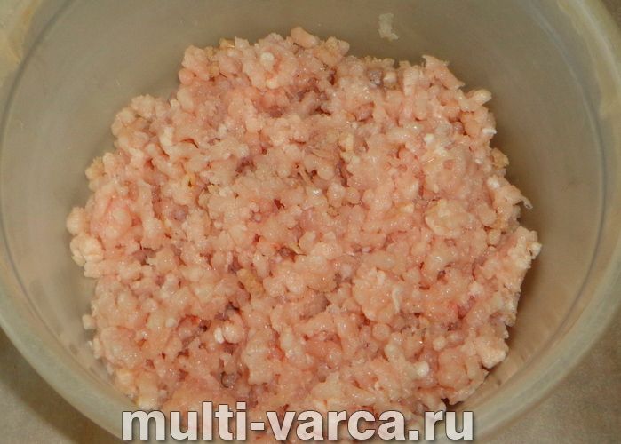 Фарширований перець із картоплею в мультиварці