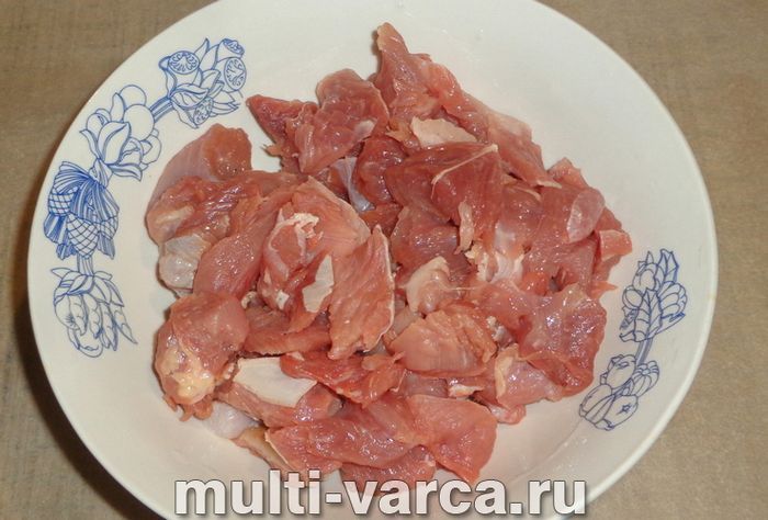 Індичка з помідорами в мультиварці