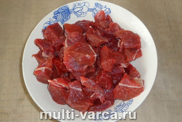 Яловичина в пиві в мультиварці