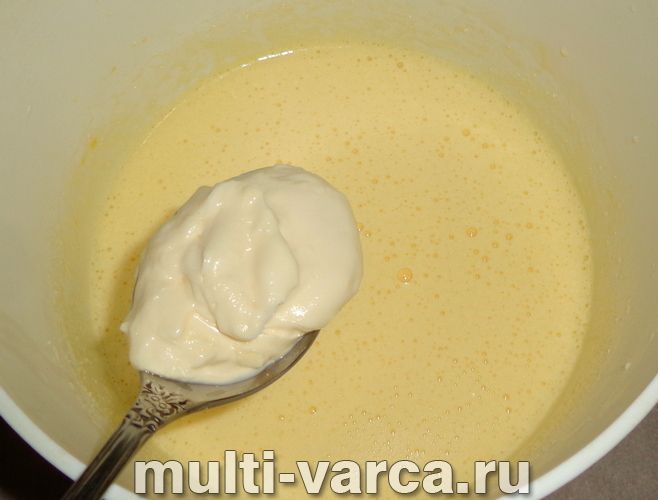 Кекс із курагою в мультиварці