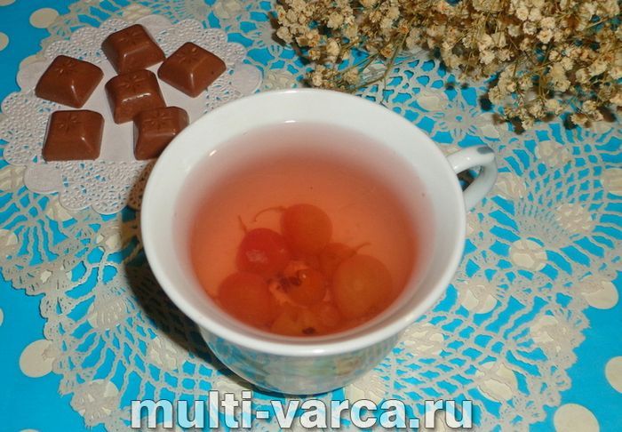 Компот із аґрусу в мультиварці