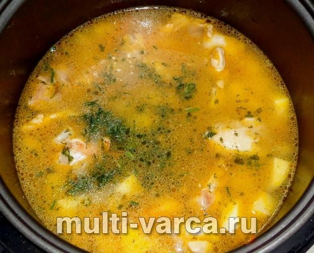 Курячий сирний суп у мультиварці