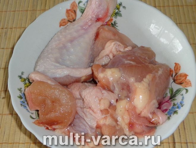 Курка у вершковому соусі в мультиварці