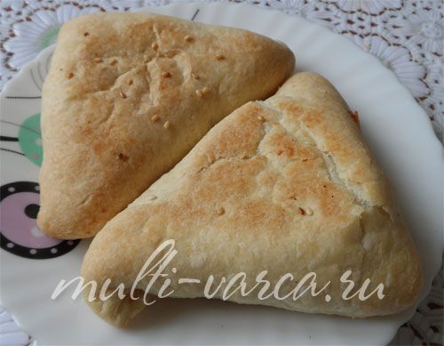 Листкові пиріжки з рибою та рисом