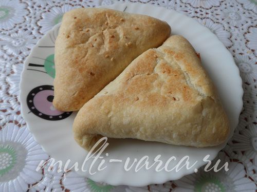 Листкові пиріжки з рибою та рисом