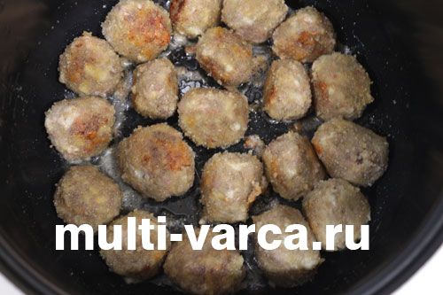 М'ясні кульки в мультиварці