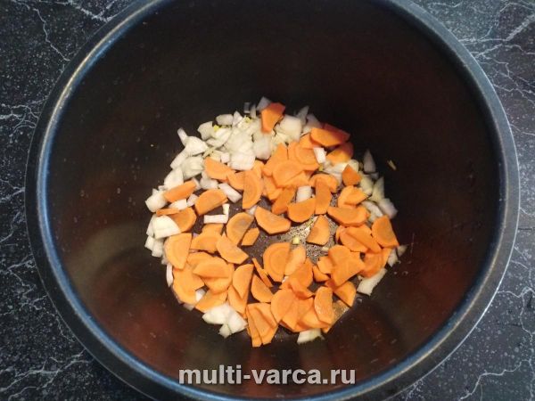 Пшеничний суп з індичкою