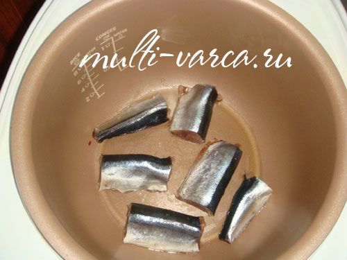 Сайра з картоплею в маринаді