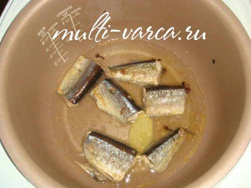 Сайра з картоплею в маринаді