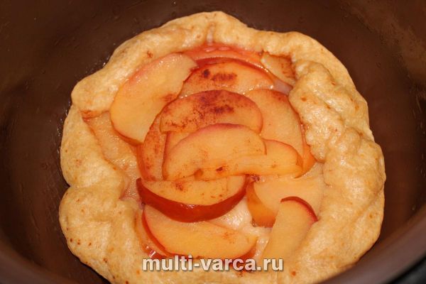 Смачна яблучна галета
