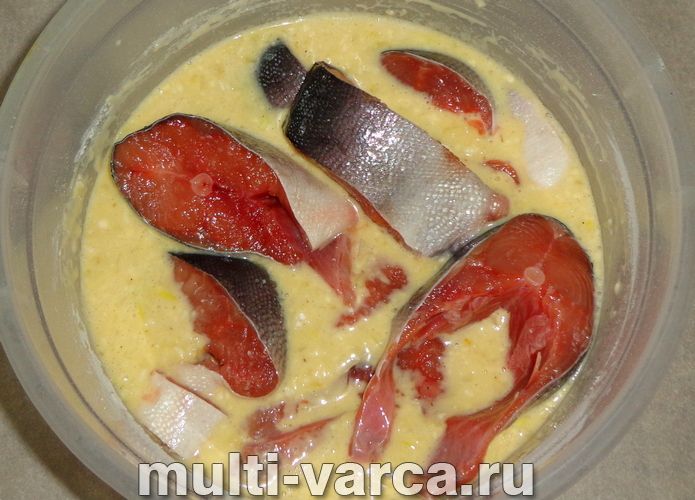 Смажена горбуша в цибулевому клярі