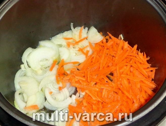 Свинина з кабачками в мультиварці