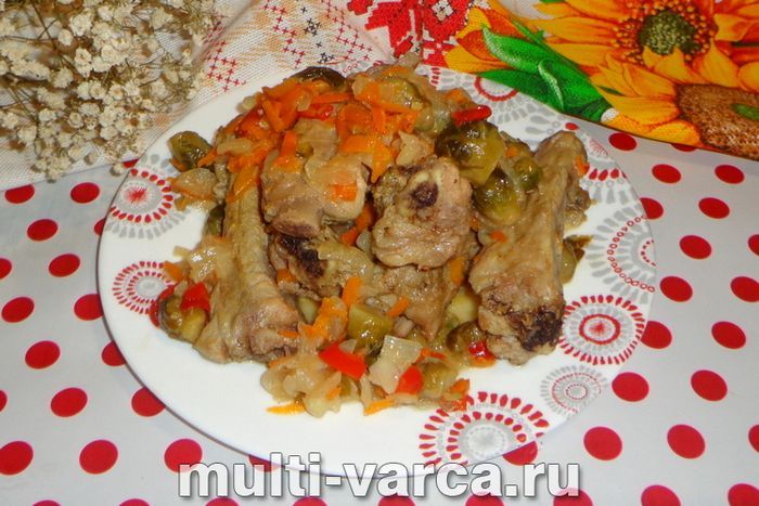 Свинячі реберця з овочами в мультиварці