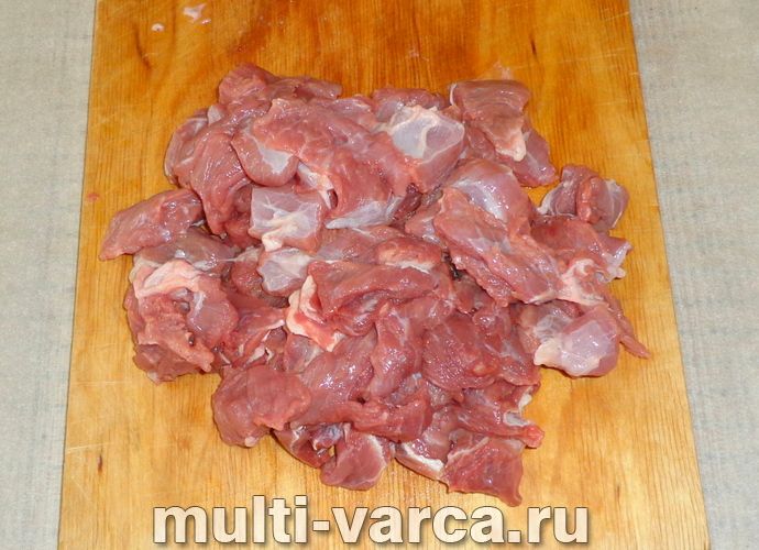 Телятина з овочами в мультиварці