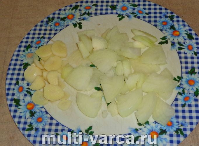 Телятина з овочами в мультиварці