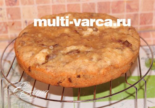 Торт із фініками в мультиварці