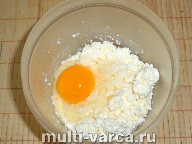 Ватрушка з сиром у мультиварці