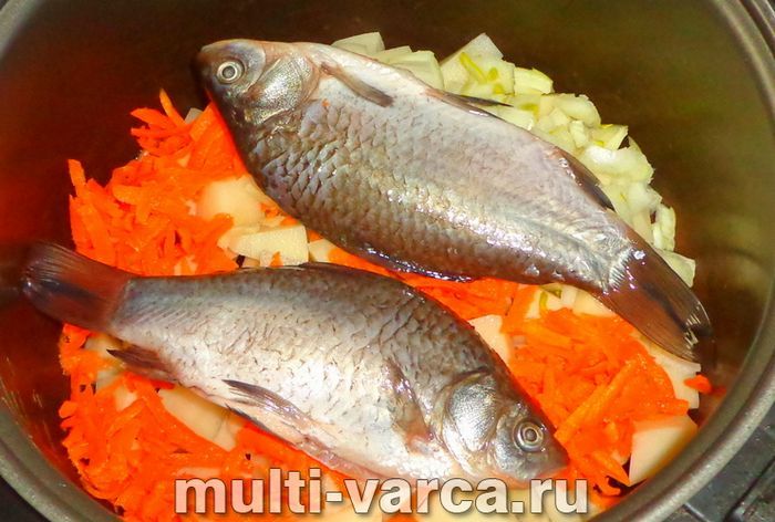 Вуха з карася в мультиварці