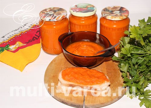 Домашня кабачкова ікра з помідорами, болгарським перцем