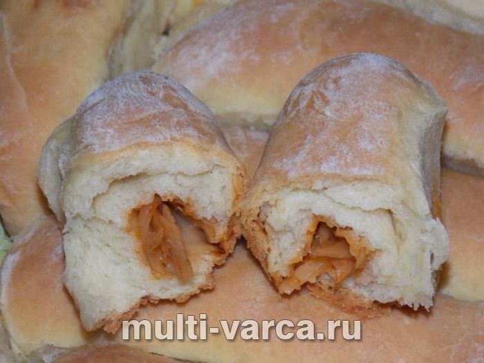 Дріжджові трубочки з капустою