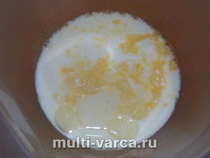 Двоколірні шоколадні млинцеві рулетики з шоколаду