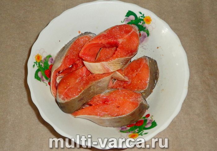 Горбуша у фользі в мультиварці