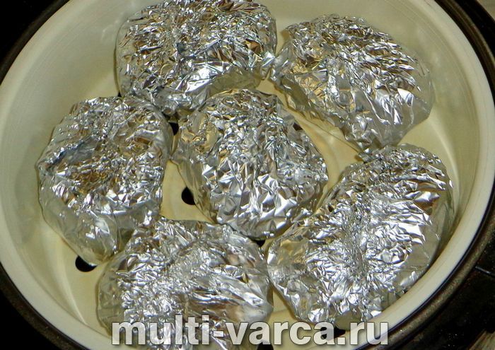 Горбуша у фользі в мультиварці