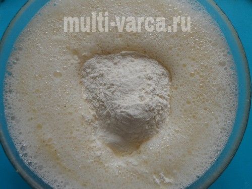 Імбирно-лимонний кекс із медом у мультиварці