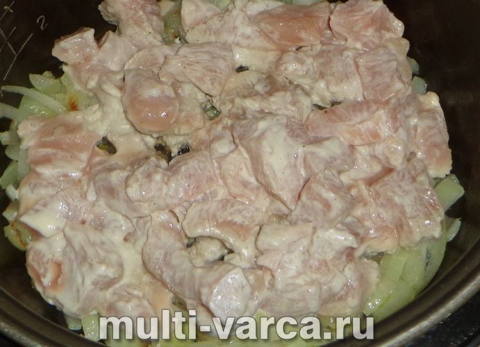 Індичка в майонезі в мультиварці